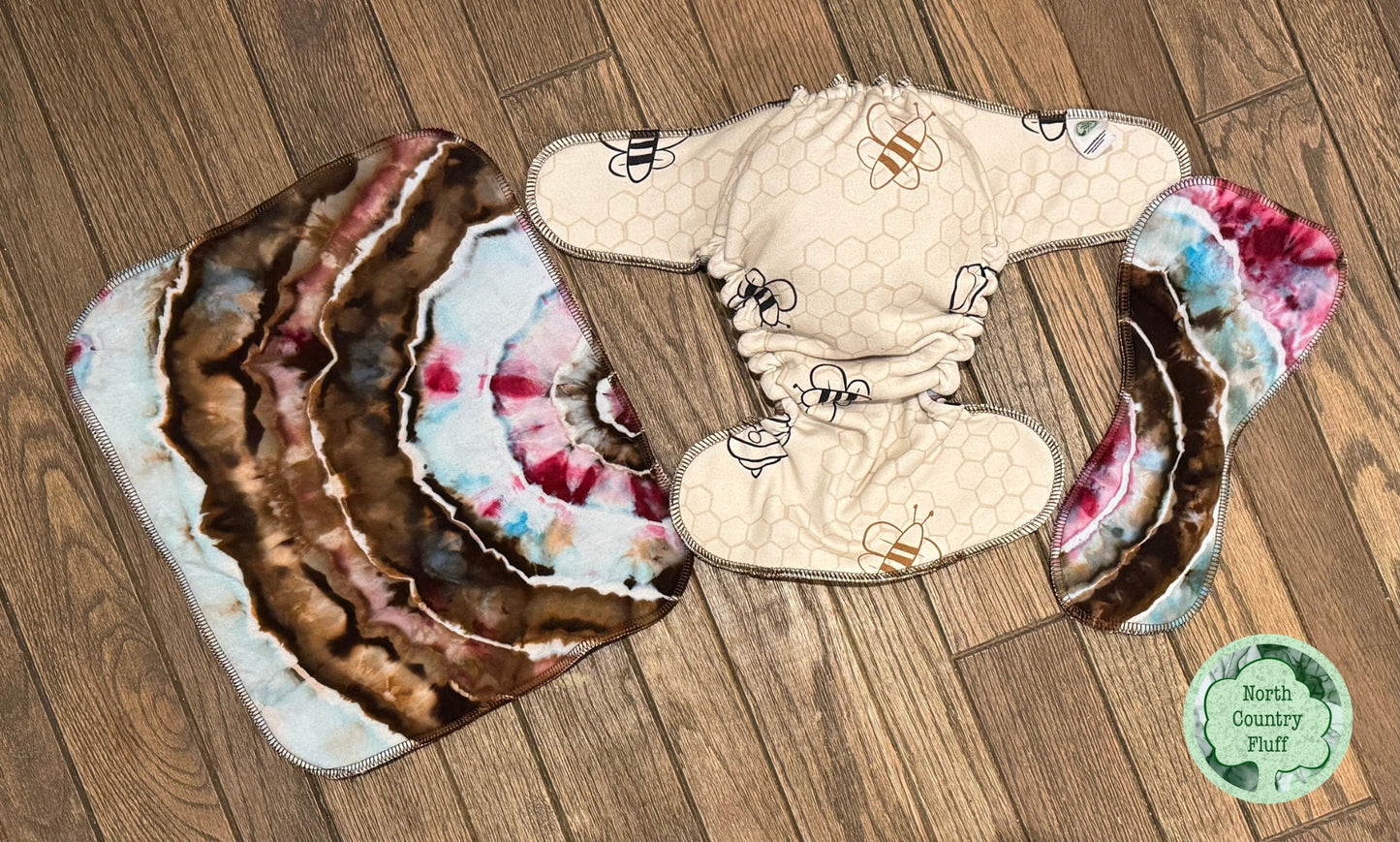 Honeybee Reversible Fitted IN