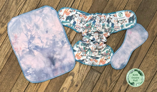 Safari Animals Reversible NB Fitted