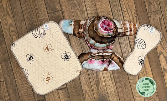 Honeybee Reversible Fitted IN