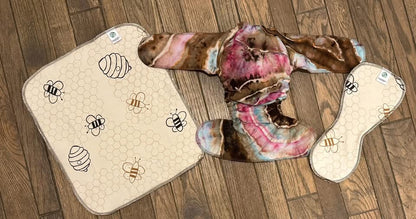 Honey Bee Reversible OS Fitted