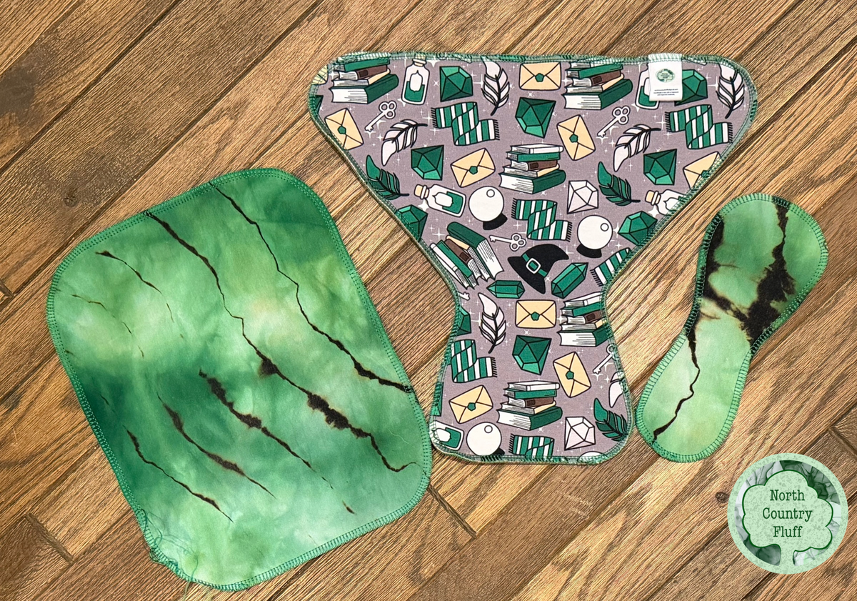Emeral Spellbook Reversible NB Contour